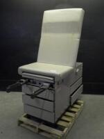 RITTER/MIDMARK 104 EXAM TABLE