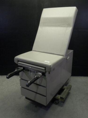 RITTER/MIDMARK 104 EXAM TABLE