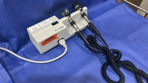 WELCH ALLYN 767 WALL TRANSFORMER W/DRO, 2 HEADS, W LOCATED AT: LOCATED AT: 1 MEDICAL CENTER BLVD, CHESTER, PA 19013