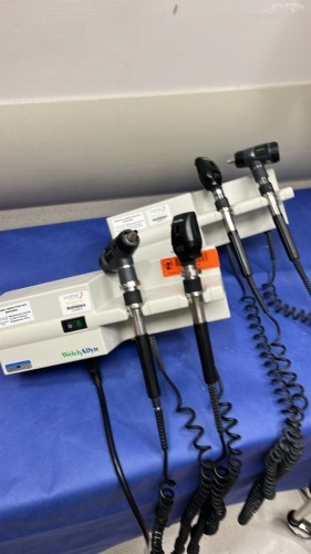 WELCH ALLYN 767 WALL TRANSFORMERS W/ HEADS, (23810), QTY. (2) LOCATED AT: LOCATED AT: 1 MEDICAL CENTER BLVD, CHESTER, PA 19013 G/ED