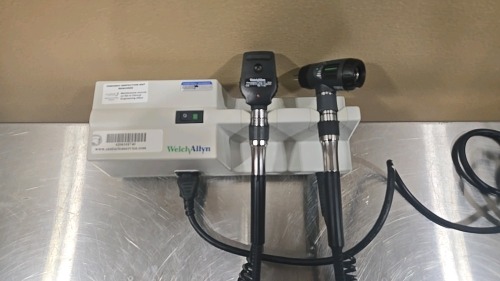 WELCH ALLYN 767 WALL TRANSFORMER W/ 2 HEADS (1-23810) GREY LOCATED AT: LOCATED AT: 1 MEDICAL CENTER BLVD, CHESTER, PA 19013