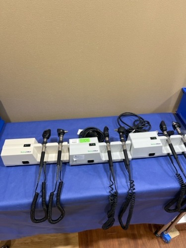 WELCH ALLYN 767 WALL TRANSFORMERS W/ HEADS, QTY. (3), NICE LOCATED AT: LOCATED AT: 1 MEDICAL CENTER BLVD, CHESTER, PA 19013 1/ LOBBY