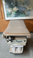 RITTER 222 EXAM TABLE W/ FOOT CONTROL, BEIGET LOCATED AT: LOCATED AT: 1 MEDICAL CENTER BLVD, CHESTER, PA 19013
