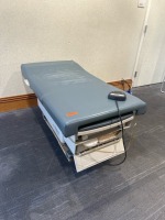 RITTER 222 EXAM TABLE W/ FOOT CONTROL, LGRNT, WBASE, POWERED LOCATED AT: LOCATED AT: 1 MEDICAL CENTER BLVD, CHESTER, PA 19013 CLARK AUDITORIUM