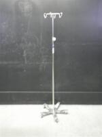 PEDIGO IV POLE ON ROLLING STAND