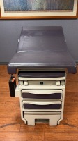 RITTER 204 EXAM TABLE W/ EXAM LIGHT, PT, PD LOCATED AT: LOCATED AT: 1 MEDICAL CENTER BLVD, CHESTER, PA 19013 2/ABOVE MAIN LOBBY