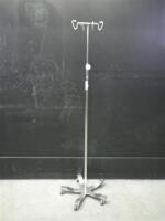 PEDIGO IV POLE ON ROLLING STAND