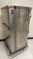 PEDIGO CASE CART, SINGLE DOOR, T, STAINLESS STEEL LOCATED AT: LOCATED AT: 1 MEDICAL CENTER BLVD, CHESTER, PA 19013 IN FRONT SPD