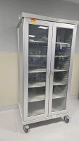 INNERSPACE COMPARTMENT SUPPLY CART, GLASS 2 DOOR, ALUMINUM, MOBILE ** CONTENTS OF CART NOT INCLUDED ** LOCATED AT: LOCATED AT: 1 MEDICAL CENTER BLVD, CHESTER, PA 19013 2/ ENDO