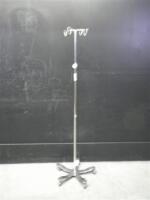 PEDIGO IV POLE ON ROLLING STAND
