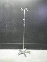 PEDIGO IV POLE ON ROLLING STAND