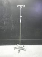 PEDIGO IV POLE ON ROLLING STAND