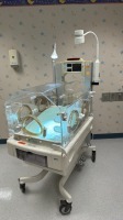OHMEDA GIRAFFE INCUBATOR SPOT PT LITE PHOTOTHERAPY LIGHT LOCATED AT: LOCATED AT: 1 MEDICAL CENTER BLVD, CHESTER, PA 19013 3/LD/NURSERY