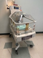 OHMEDA GIRAFFE OMNIBED INCUBATOR LOCATED AT: LOCATED AT: 1 MEDICAL CENTER BLVD, CHESTER, PA 19013 G/ BIOMED SHOP