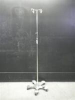 PEDIGO IV POLE ON ROLLING STAND