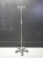 PEDIGO IV POLE ON ROLLING STAND