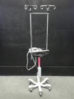 PRYOR IV POLE ON ROLLING STAND