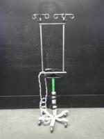 PRYOR IV POLE ON ROLLING STAND