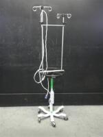 PRYOR IV POLE ON ROLLING STAND