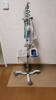 FISHER&PAYKEL AIRVO 2 HUMIDIFIER ON ROLLING STAND LOCATED AT: LOCATED AT: 1 MEDICAL CENTER BLVD, CHESTER, PA 19013 4/ICU/FC