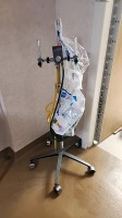 BIRD OXYGEN BLENDER ON ROLLING STAND LOCATED AT: LOCATED AT: 1 MEDICAL CENTER BLVD, CHESTER, PA 19013 4/ICU/FC