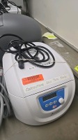 AZER SCIENTIFIC DMO412 CENTRIFUGE LOCATED AT: LOCATED AT: 1 MEDICAL CENTER BLVD, CHESTER, PA 19013 LAB