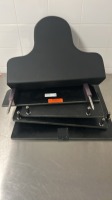 SKYTRON ENVISIO 6600/6700 SURGICAL TABLE BOARD SET: SILHOUETTED HEADREST, PELVIC, BACK AND LEG LOCATED AT: LOCATED AT: 1 MEDICAL CENTER BLVD, CHESTER, PA 19013 4/OR 3
