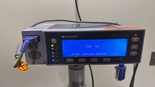 NELLCOR OXIMAX N-600X PULSE OXIMETER ON ROLLING STAND LOCATED AT: LOCATED AT: 1 MEDICAL CENTER BLVD, CHESTER, PA 19013 3/MC HALLWAY