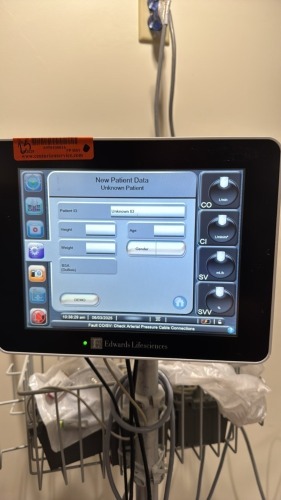 EDWARDS LIFE SCIENCES UTC-W10BO PATIENT MONITOR W/ EV1000 DATA BOX, PUMP UNIT ON ROLLING STAND LOCATED AT: LOCATED AT: 1 MEDICAL CENTER BLVD, CHESTER, PA 19013 4/NICU/4104