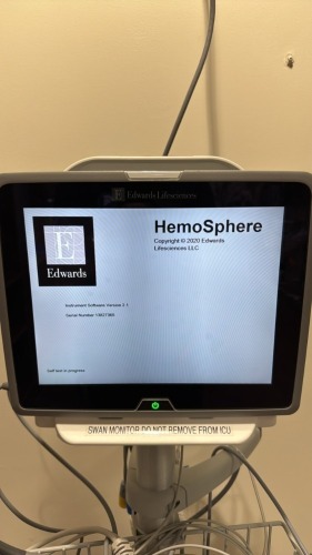 EDWARDS LIFE SCIENCES HEM1 PATIENT MONITOR W/ LEADS ON ROLLING STAND LOCATED AT: LOCATED AT: 1 MEDICAL CENTER BLVD, CHESTER, PA 19013 4/ICU/4009