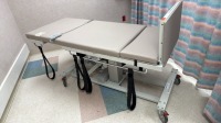 MPI ITEM # 1011 HUT TABLE, POWERED LOCATED AT: LOCATED AT: 1 MEDICAL CENTER BLVD, CHESTER, PA 19013 2/TILTROOMNEARCATHLABS
