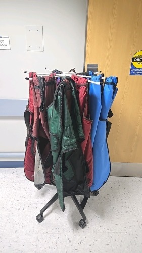 X-RAY GARMENT CART WITH GARMENTS LOCATED AT: LOCATED AT: 1 MEDICAL CENTER BLVD, CHESTER, PA 19013 G/INT RAD
