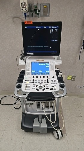 GE VIVID E9 WITH XDCLEAR ULTRASOUND SYSTEM W/ M5S TRANSDUCER, DOM 08/2015, SN VE99766 LOCATED AT: LOCATED AT: 1 MEDICAL CENTER BLVD, CHESTER, PA 19013 2/ CENTRAL/ NON INVASIVE TEST ROOM