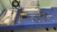 VASCULAR OMI-TRACT RETRACTOR (2 CASE SET) (LOCATED AT: 1 MEDICAL CENTER BLVD, CHESTER, PA 19013) 6 4TH OR