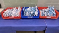 LOT OF RETRACTORS: SMALL WEITLANER, WEITANERS MEDIUM SHARP AND DULL, ANGLED WEITLANER SHARP AND DULL (LOCATED AT: 1 MEDICAL CENTER BLVD, CHESTER, PA 19013) 2 4TH OR