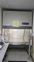 LABCONCO DELTA SERIES PURIFIER CLASS II BIOSAFETY CABINET