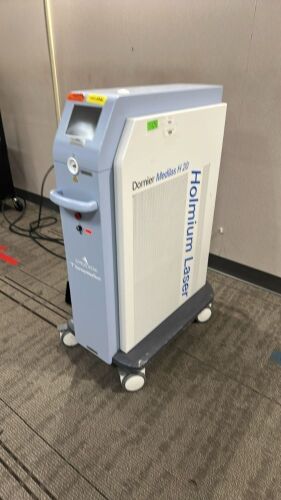 DORNIER MEDILAS H2O HOLMIUM LASER WITH FOOTSWITCH, SN: H2O-572, DOM: 01-2008 LOCATED AT: LOCATED AT: 1 MEDICAL CENTER BLVD, CHESTER, PA 19013 4/PAVILION/AMBULATORY CARE HALLWAY