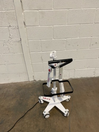 ACCUVEIN AV500 VEINVIEWER ON ROLLONG STAND