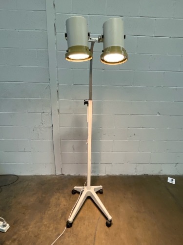 EMERSON 96-DL THERMALAMP ON ROLLING STAND