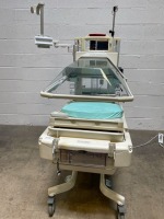 OHMEDA MEDICAL GIRAFFE OMNIBED INCUBATOR