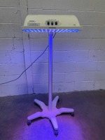 NATUS NEOBLUE LED PHOTOTHERAPY SYSTEM ON ROLLING STAND