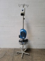 MEDTRONIC XOMED XPS3000 ESU POWER CONSOLE WITH FOOTSWITCH ON ROLLING STAND