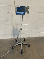 SATURN BIOMEDICAL GLIDESCOPE LARYNGOSCOPE ON ROLLING STAND