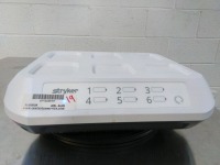 STRYKER SYSTEM 9 BATTERY CHARGER