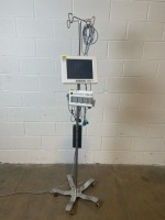 EDWARDS LIFESCIENCES EV1000 PATIENT MONITOR W/DATABOX ON ROLLING STAND
