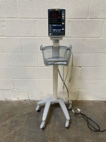 MINDRAY DATASCOPE ACCUTORR V PATIENT MONITOR ON ROLLING STAND