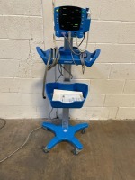 GE DINAMAP V100 PATIENT MONITOR ON ROLLING STAND