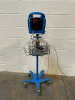 GE DINAMAP PROCARE PATIENT MONITOR ON ROLLING STAND