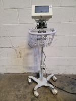 SPACELABS ULTRAVIEW DM3 PATIENT MONITOR ON ROLLING STAND