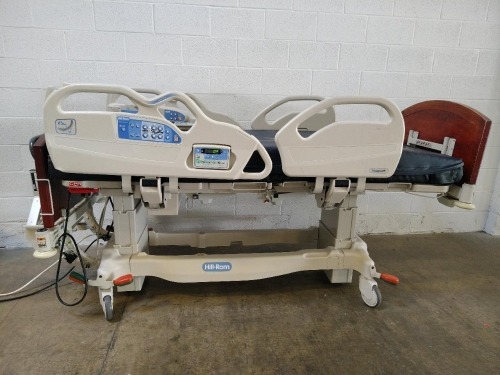 HILL-ROM ADVANTA 2 HOSPITAL BED